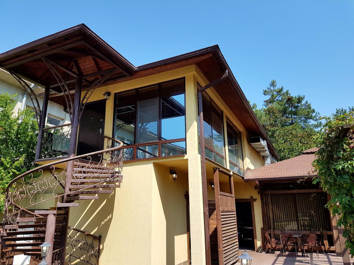 Guest House Black Sea Pitsunda Exterior foto